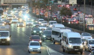 İstanbul trafiğinde eğitim dönemi yoğunluğu