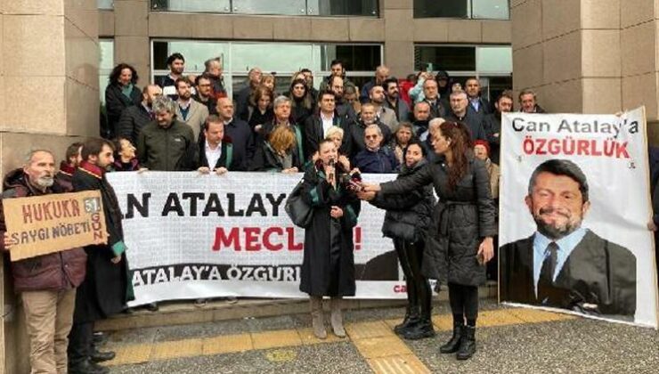 İstanbul Adalet Sarayı önünde Can Atalay için basın açıklaması