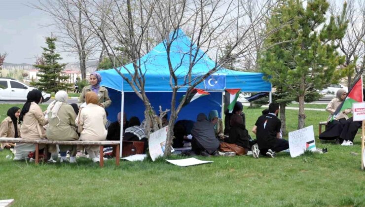 Kars Üniversitesi Öğrencileri Filistin’e Destek İçin Eylem Başlattı