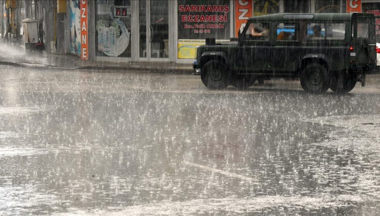 Kars’ta sağanak etkili oldu