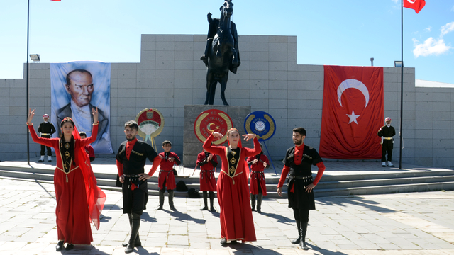 Sarıkamış’ın düşman işgalinden kurtuluşunun 104. yıl dönümü törenle kutlandı